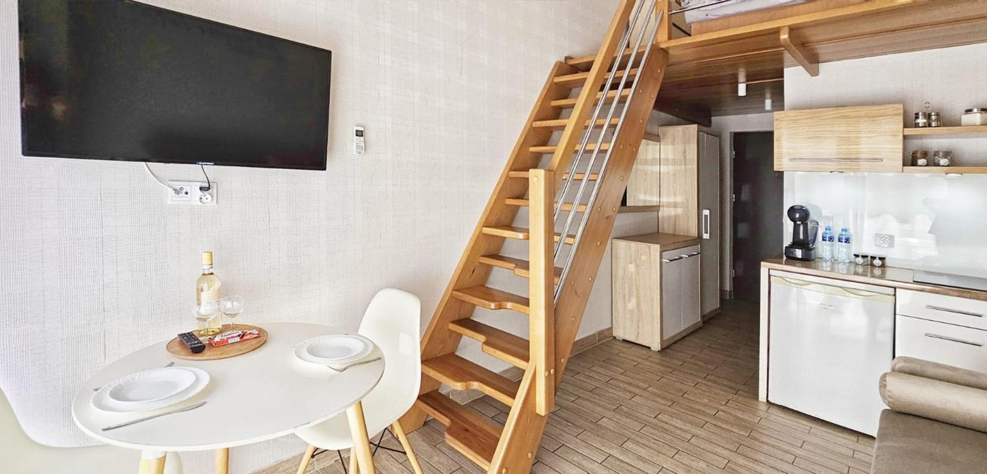 Holiday Home Slavia New S8 Miedzyzdroje Z Antresola I Balkonem Przy Plazy エクステリア 写真